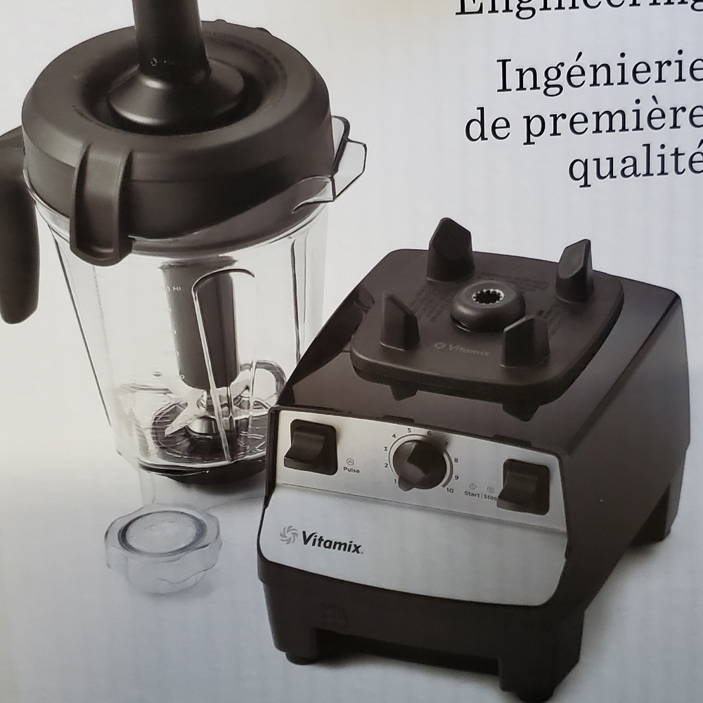 VITAMIX 5300. Remaining 2yr warranty included